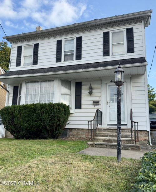 820 W Spruce St, Coal Township, PA, 17866-2308 | Card Image