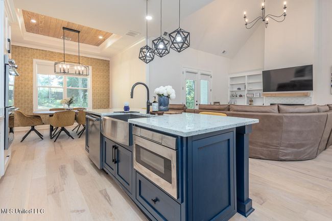 Kitchen | Image 9