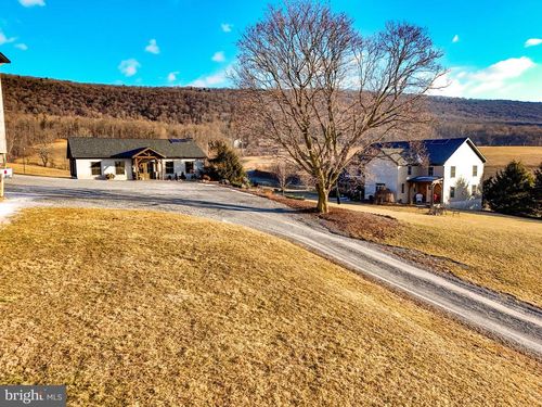 2611 Line Mountain Rd, DORNSIFE, PA, 17823-7322 | Card Image