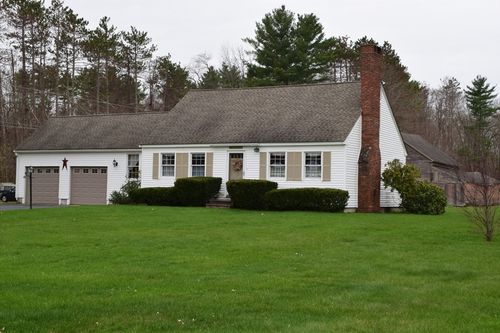 144 Main, Kingston, NH, 03848 | Card Image