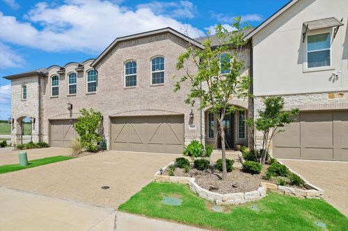 205 Somerset Dr, Lewisville, TX, 75056-5082 | Card Image
