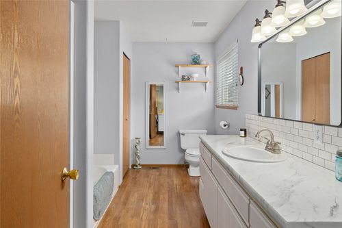 4010 Teanaway Middle Fork Rd, Cle Elum, WA, 98922-9183 | Card Image