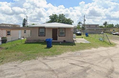 apt-2-639 Sw 5th St, BELLE GLADE, FL, 33430-5878 | Card Image