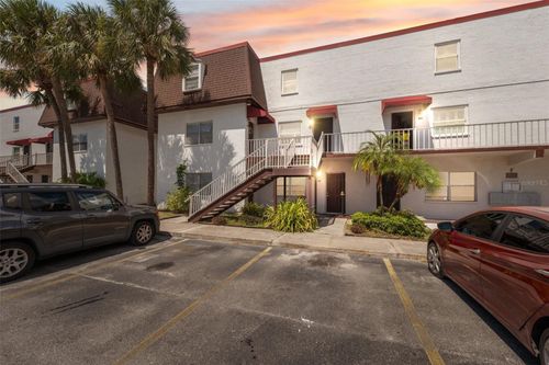 f101-9105 Tudor Dr, TAMPA, FL, 33615-3769 | Card Image