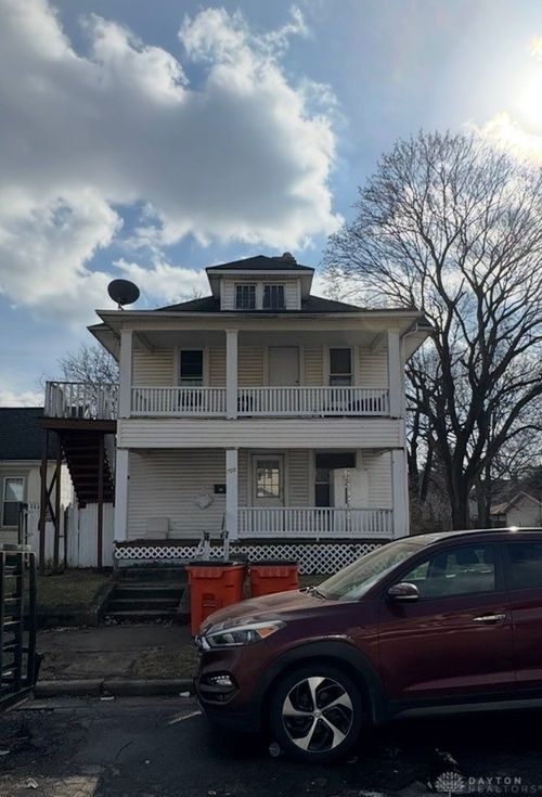 705-705-705 1/2 Grant Street, Springfield, OH, 45504 | Card Image