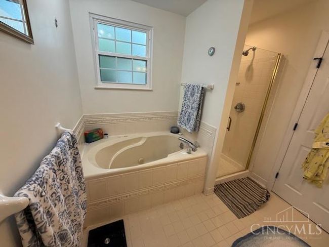 5620 Windridge Vw, Condo with 4 bedrooms, 4 bathrooms and null parking in Columbia Twp OH | Image 29
