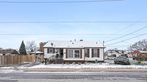 5192 Hamilton St, Niagara Falls, ON, L2E2W3 | Card Image