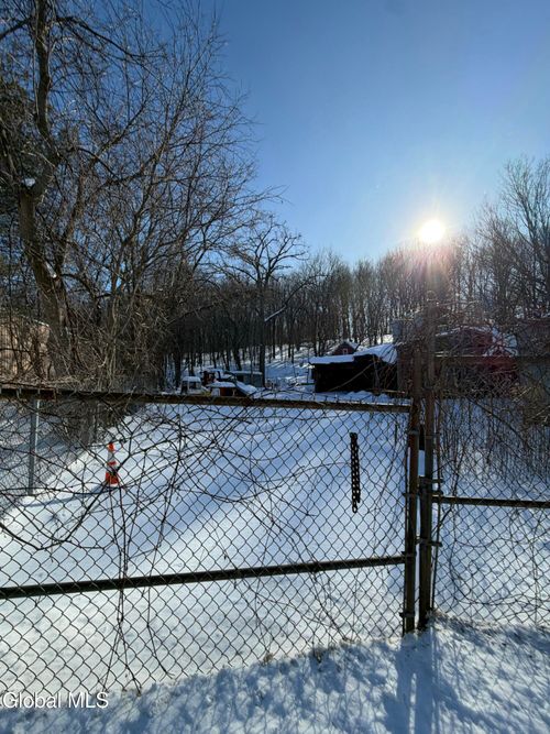 133-135 Clizbe Ave, Amsterdam, NY, 12010 | Card Image