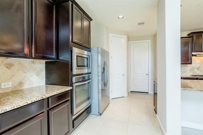 4622 Regal Shadow Ln, House other with 6 bedrooms, 4 bathrooms and 2 parking in Sugar Land TX | Image 14