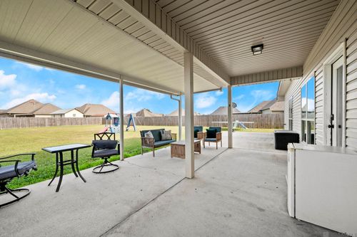 42332 Devall Rd, Prairieville, LA, 70769-6280 | Card Image