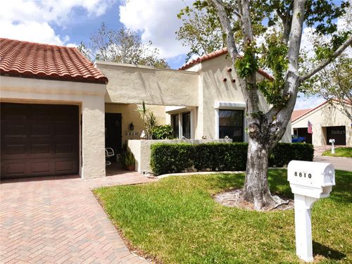8810 41st St N, PINELLAS PARK, FL, 33782-5824 | Card Image