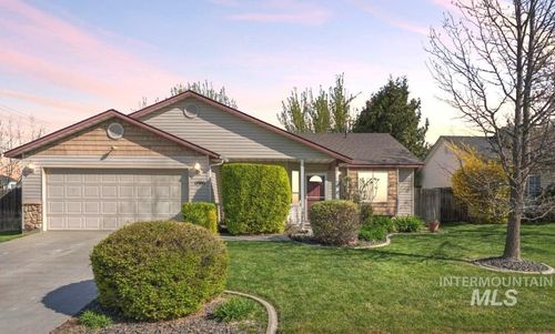 11980 Colonial Dr, Caldwell, ID, 83605-7962 | Card Image