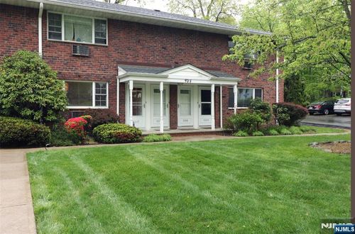 5017 Christopher St, Ramsey, NJ, 07446-1939 | Card Image