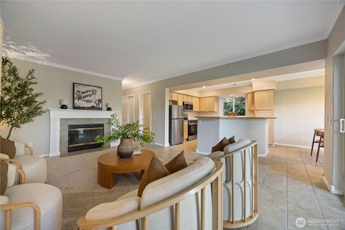 1e-2307 W Woodin Ave, Chelan, WA, 98816-9313 | Card Image