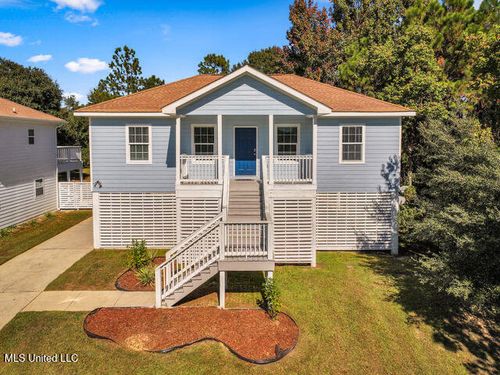 408 Mcclung St, Pass Christian, MS, 39571-3418 | Card Image