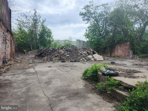 2514 W Dauphin St, PHILADELPHIA, PA, 19132-4211 | Card Image