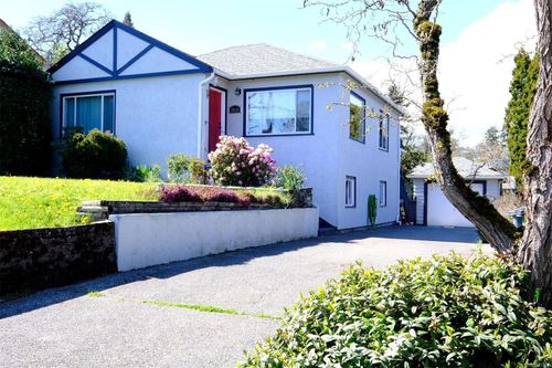 3044 Austin Ave, Saanich, BC, V9A2L2 | Card Image