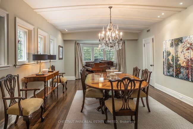 77 Chestnut Park Rd, House other with 6 bedrooms, 5 bathrooms and 2 parking in Toronto ON | Image 12