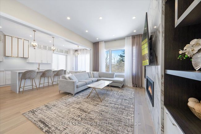 7 Maple Fields Cir, House other with 5 bedrooms, 4 bathrooms and 2 parking in Aurora ON | Image 14
