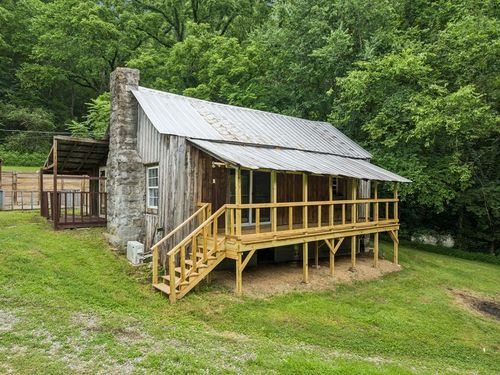 115 Dyer Branch Rd, Gordonsville, TN, 38563-4524 | Card Image