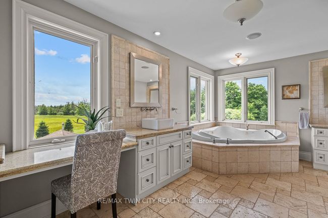 1532 Concession Rd 6 W, Home with 4 bedrooms, 6 bathrooms and 20 parking in Branchton ON | Image 37