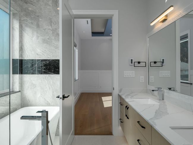 Master Bedroom Ensuite | Image 44
