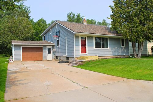5451 Garden Dr N, Mountain Iron, MN, 55768-2005 | Card Image
