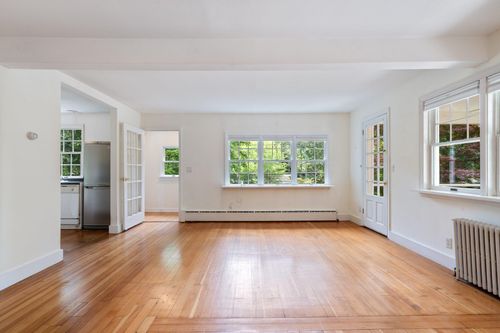 1459 N Country Rd, Wading River, NY, 11792-1640 | Card Image