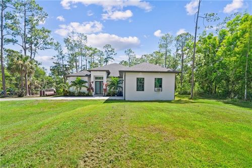 106 18th Ave Ne, NAPLES, FL, 34120-6314 | Card Image