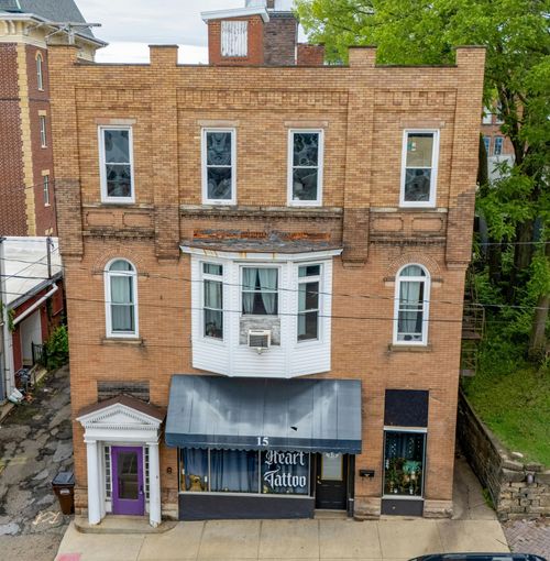 15 E Vine St, Mount Vernon, OH, 43050-3227 | Card Image