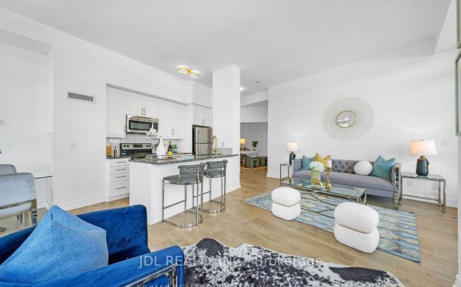 206 - 8130 Birchmount Rd, Condo with 3 bedrooms, 2 bathrooms and 1 parking in Markham ON | Image 13