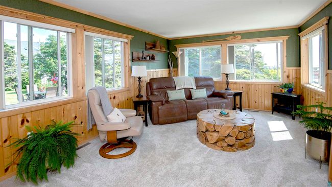 206 N Broadway Ave, House other with 2 bedrooms, 2 bathrooms and null parking in Grand Marais MN | Image 5