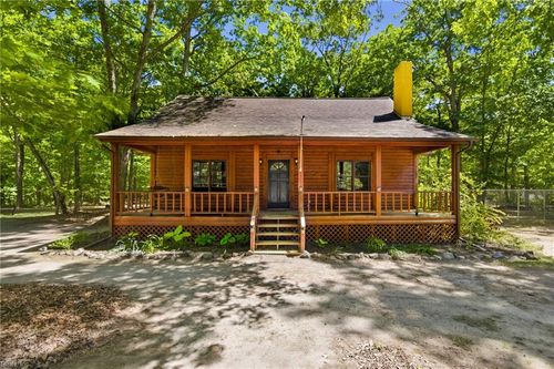 1534 Spring Grove Rd, Spring Grove, VA, 23881-8147 | Card Image