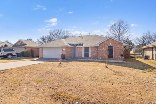 205 Vista Ridge Dr, Venus, TX, 76084-3111 | Card Image