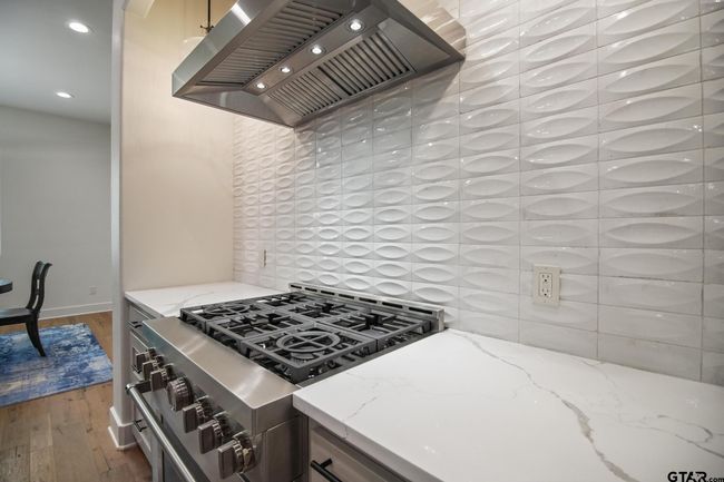 7863 Cross Rd, House other with 3 bedrooms, 3 bathrooms and null parking in Tyler TX | Image 13