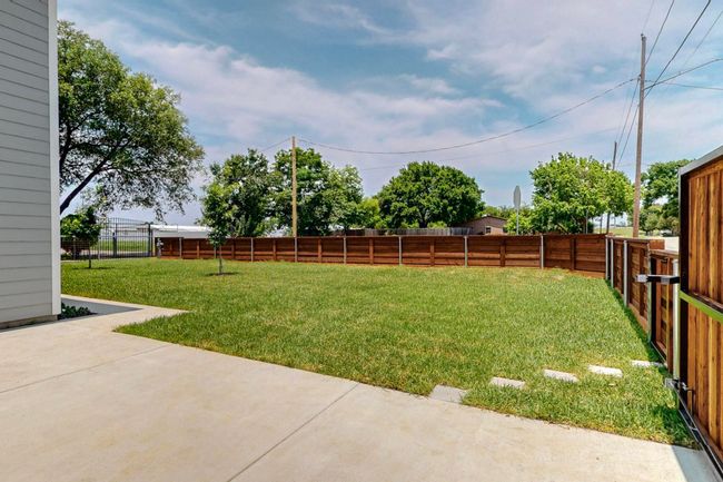 10916 Cade Rd, House other with 3 bedrooms, 3 bathrooms and null parking in Dallas TX | Image 38