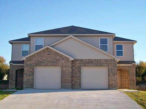 901 Parkplace Rdg, Princeton, TX, 75407-6766 | Card Image