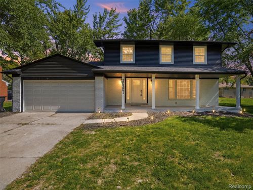 30301 Spring River Dr, Southfield, MI, 48076-5376 | Card Image