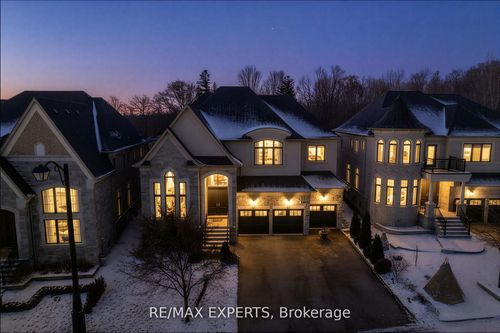 136 Lady Jessica Dr, Maple, ON, L6A4Z7 | Card Image