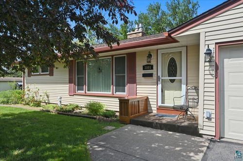 3801 E 4th St, Duluth, MN, 55804 | Card Image