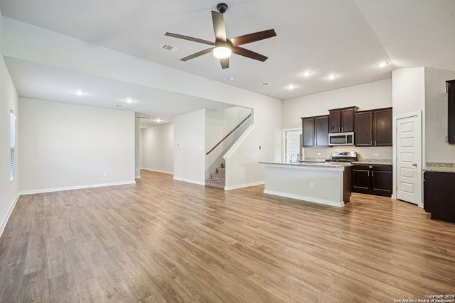11518 Biddle Hts, House other with 5 bedrooms, 3 bathrooms and null parking in San Antonio TX | Image 7
