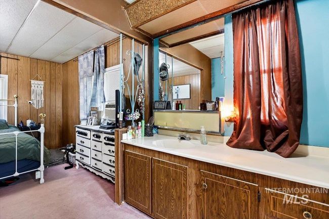 428 N 1 St St E, House other with 3 bedrooms, 2 bathrooms and null parking in Paul ID | Image 19