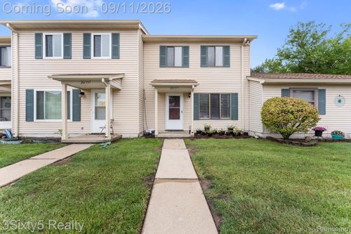 20137 Cumberland Ct, Brownstown Twp, MI, 48183-5056 | Card Image