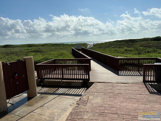 407 - 110 Padre Blvd, Condo with 2 bedrooms, 2 bathrooms and null parking in South Padre Island TX | Image 41