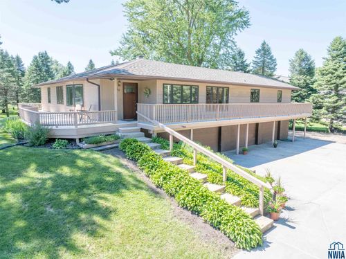 308 Whittier St, Whiting, IA, 51063-7752 | Card Image