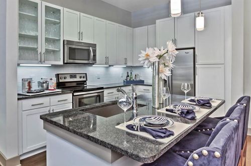 272-4600 Roswell Rd, Sandy Springs, GA, 30342-3075 | Card Image