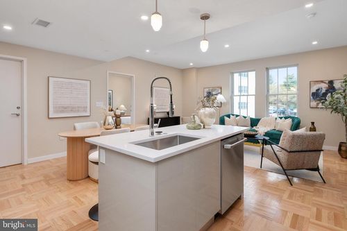 205-10339 Old Georgetown Road, BETHESDA, MD, 20814 | Card Image
