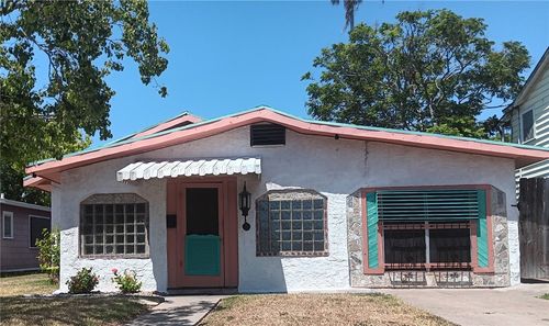 334 Rosebud Ave, Corpus Christi, TX, 78404-1737 | Card Image