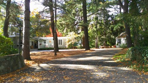 21 Brackenbury Ln, Beverly, MA, 01915-3821 | Card Image