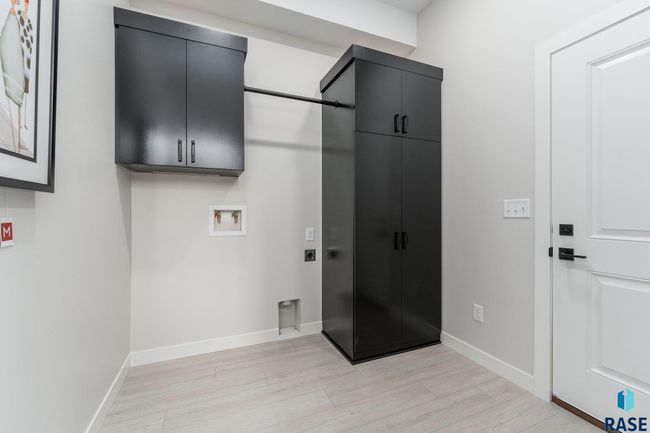 108 N Bryggen Pl, Townhouse with 3 bedrooms, 3 bathrooms and null parking in Sioux Falls SD | Image 9